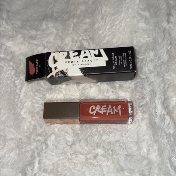 BNIB "FENTY GLOW" GLOSS BOMB CREAM - Picture 4 of 5